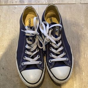 Navy Converse EUC